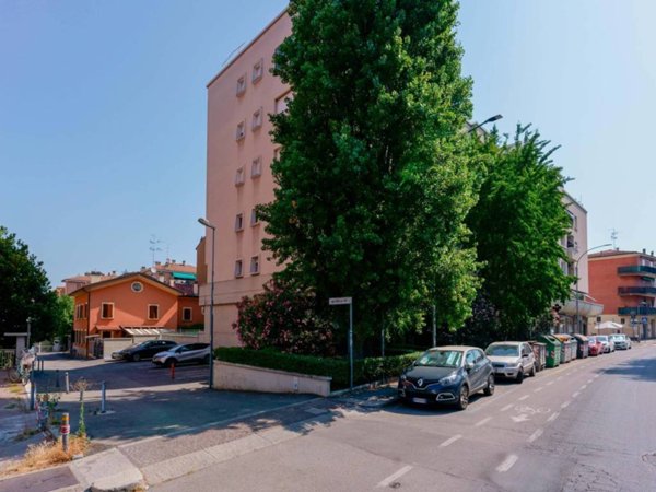 appartamento in vendita a Bologna in zona Saragozza