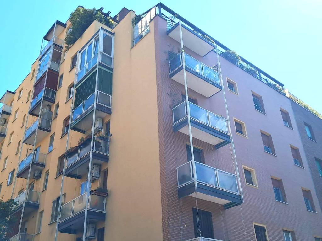 appartamento in vendita a Bologna in zona Saffi