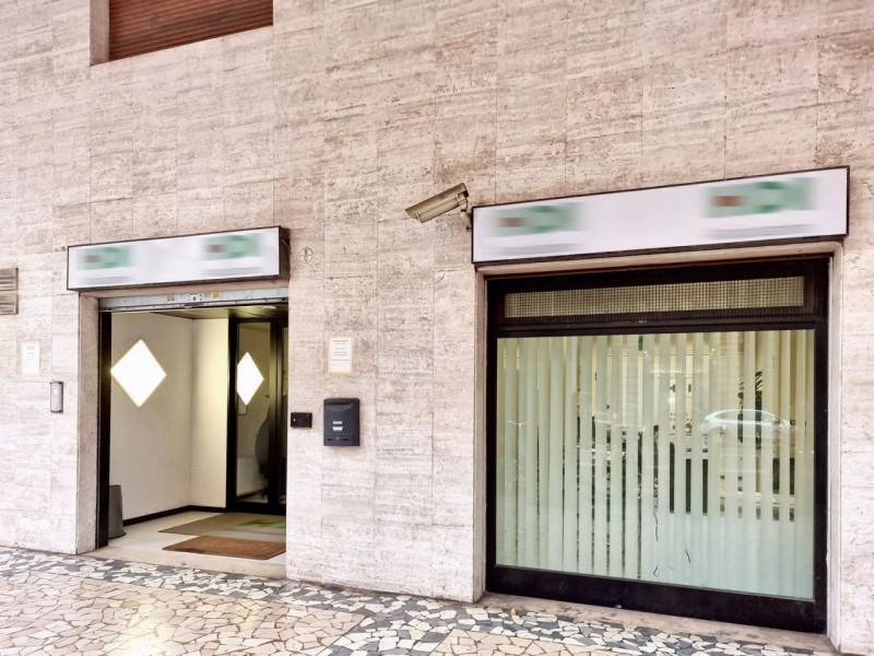 ufficio in vendita a Bologna