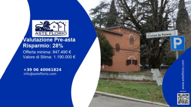 ufficio in vendita a Bologna in zona Quartiere Porto
