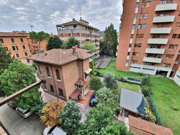 appartamento in vendita a Bologna in zona Saffi