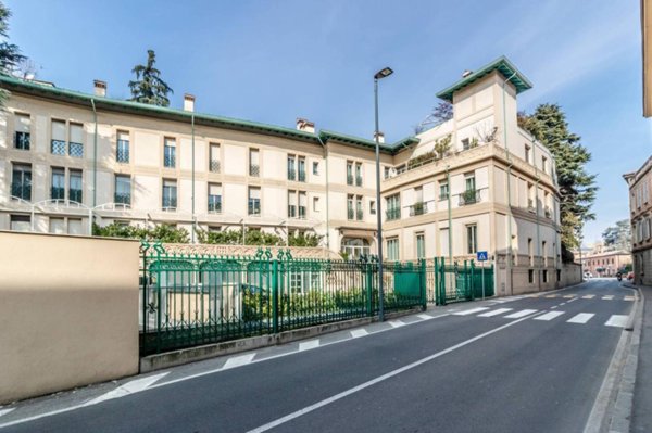 appartamento in vendita a Bologna in zona Santo Stefano