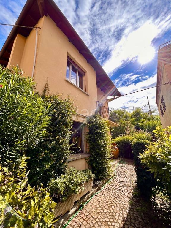 casa indipendente in vendita a Bologna in zona San Vitale