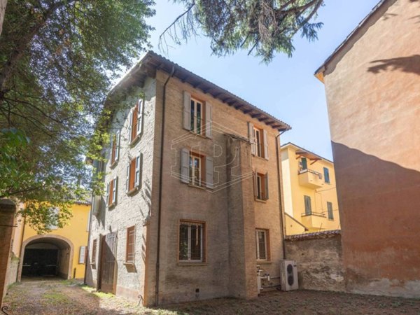 appartamento in vendita a Bologna in zona Centro Storico