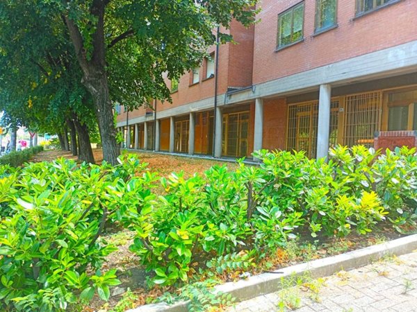 negozio in vendita a Bologna in zona Savena