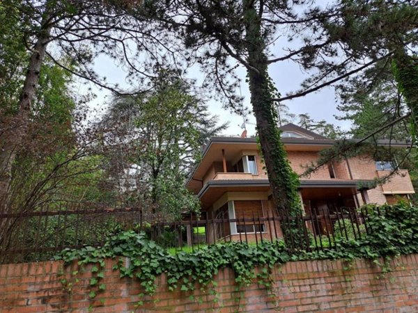 casa indipendente in vendita a Bologna in zona Centro Storico