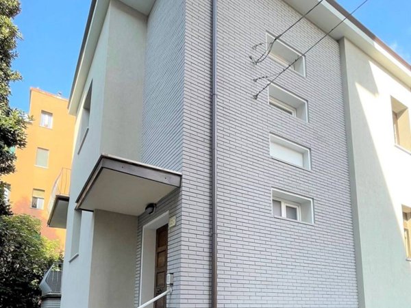 casa indipendente in vendita a Bologna in zona Bolognina