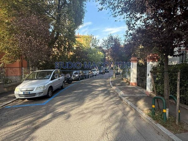 appartamento in vendita a Bologna in zona Colli