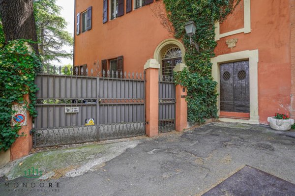 appartamento in vendita a Bologna in zona Santo Stefano