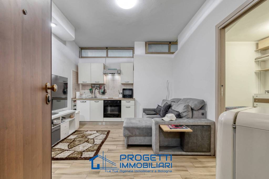 appartamento in vendita a Bologna in zona Savena