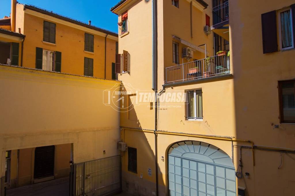 appartamento in vendita a Bologna in zona Centro Storico