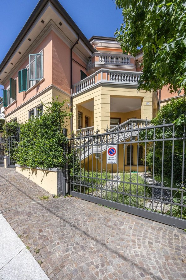 appartamento in vendita a Bologna in zona Santo Stefano