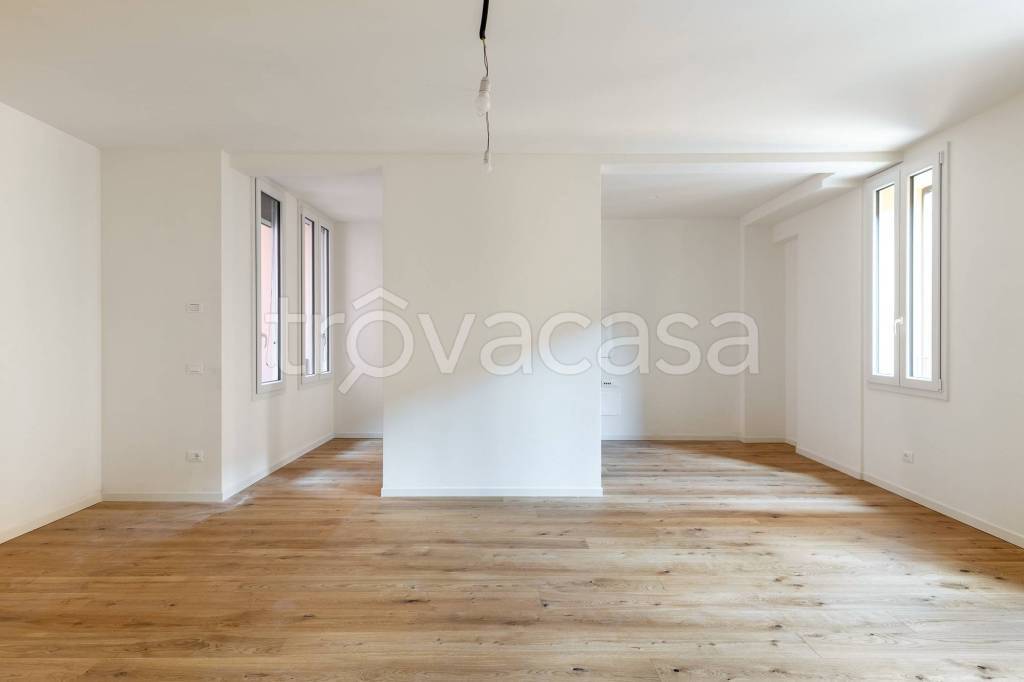 appartamento in vendita a Bologna in zona Centro Storico