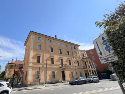 appartamento in vendita a Bologna in zona Saragozza
