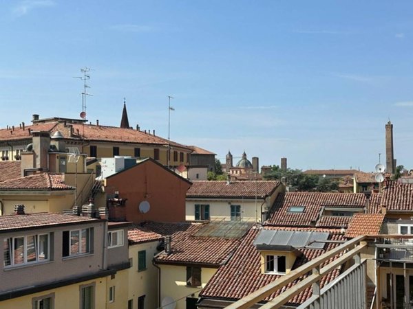 appartamento in vendita a Bologna in zona Centro Storico