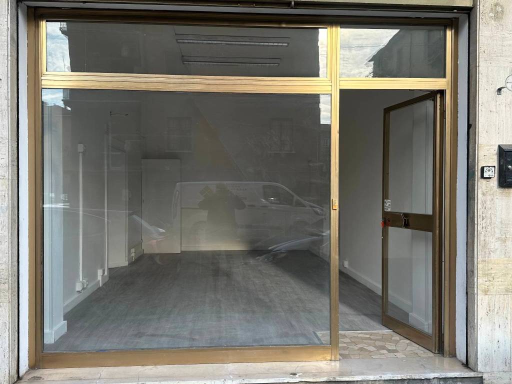 negozio in vendita a Bologna in zona Savena