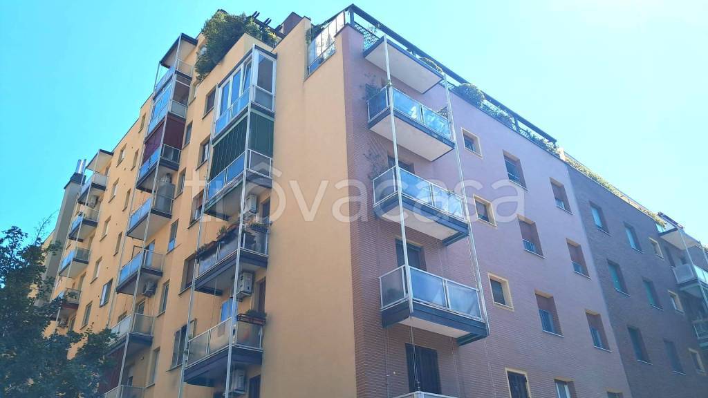 appartamento in vendita a Bologna in zona Saffi