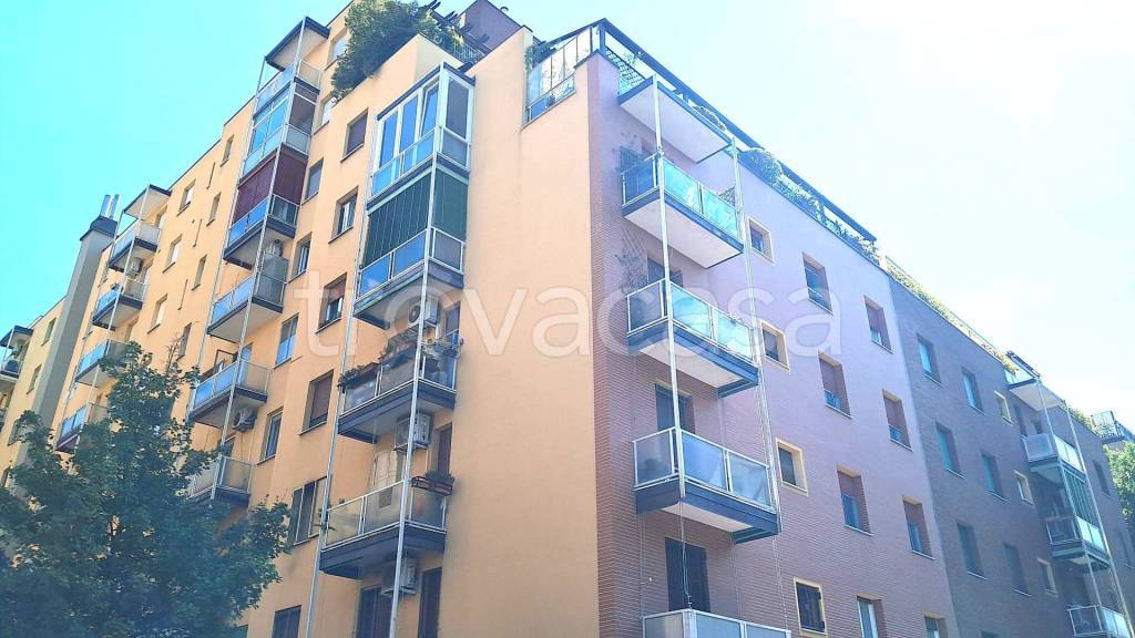 appartamento in vendita a Bologna in zona Saffi