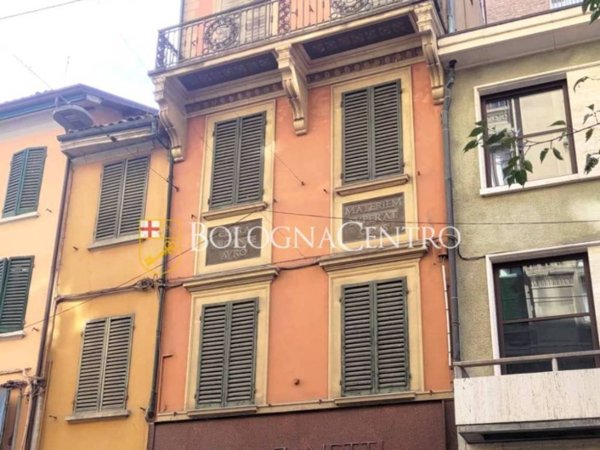 negozio in vendita a Bologna in zona Centro Storico