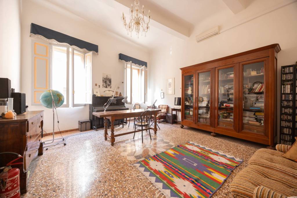 appartamento in vendita a Bologna in zona San Vitale