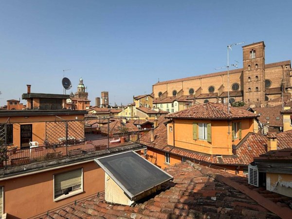 appartamento in vendita a Bologna in zona Centro Storico