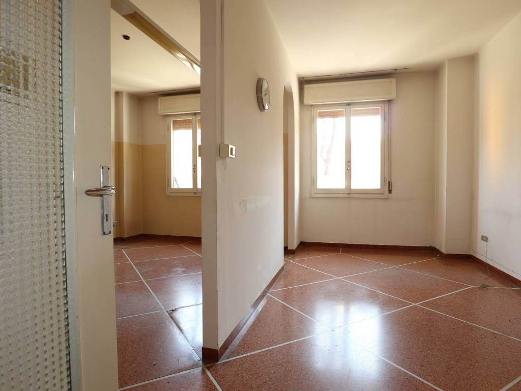appartamento in vendita a Bologna in zona Saffi
