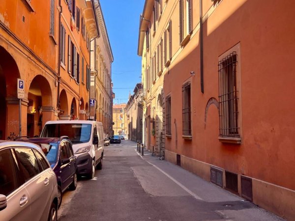 appartamento in vendita a Bologna in zona Centro Storico