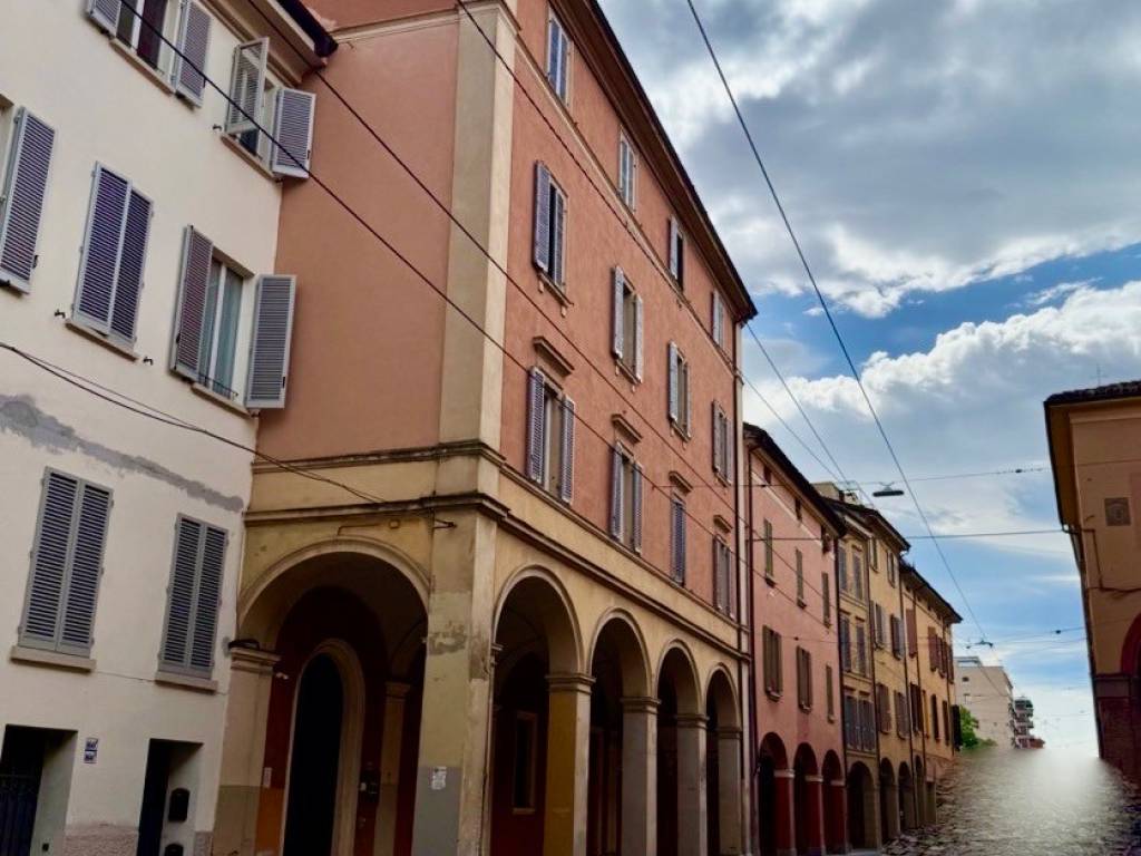 appartamento in vendita a Bologna in zona Santo Stefano