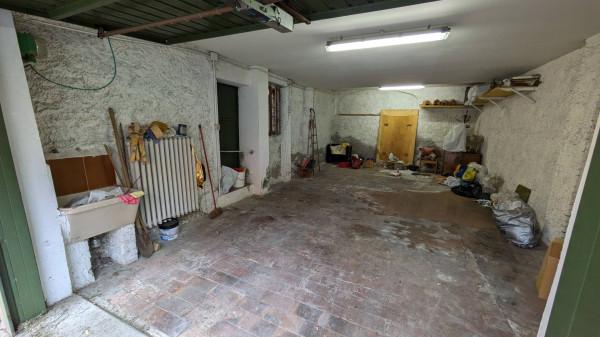 negozio in vendita a Bologna in zona Centro Storico