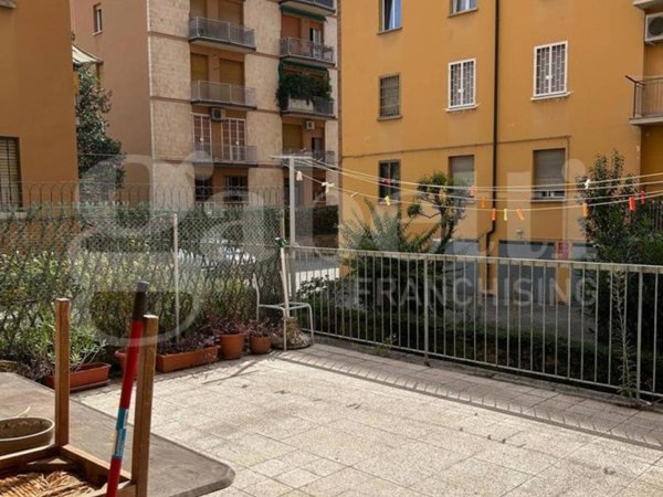 appartamento in vendita a Bologna in zona Santo Stefano