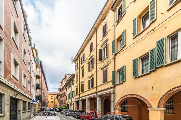 appartamento in vendita a Bologna in zona Quartiere Porto