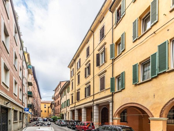 appartamento in vendita a Bologna in zona Centro Storico