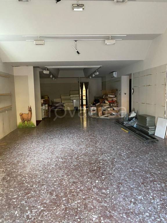 negozio in vendita a Bologna in zona Centro Storico