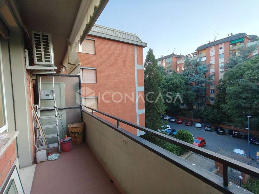 appartamento in vendita a Bologna in zona Savena
