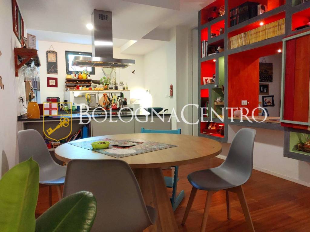 appartamento in vendita a Bologna in zona Santo Stefano