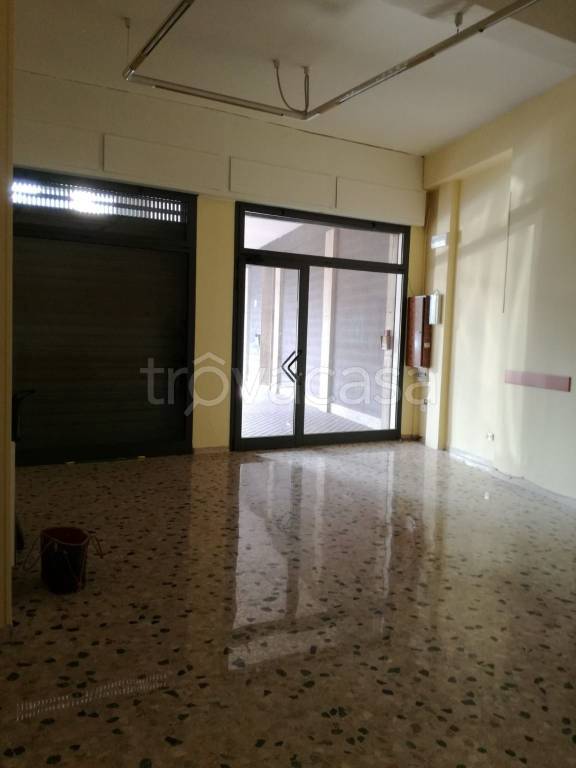 negozio in vendita a Bologna in zona Borgo Panigale