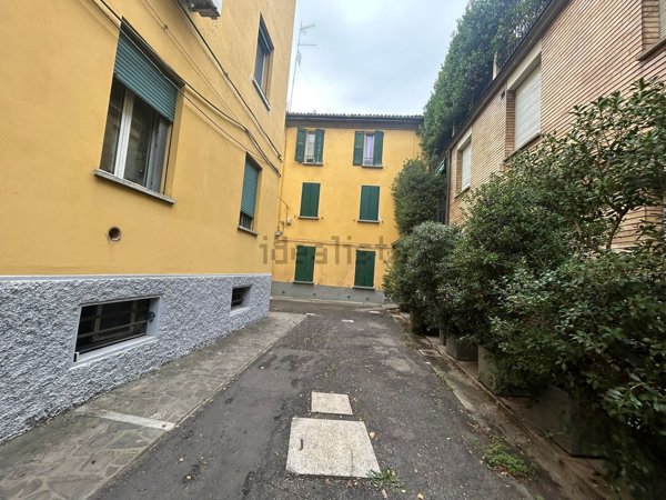 appartamento in vendita a Bologna in zona Andrea Costa
