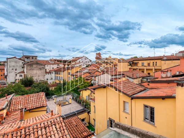 appartamento in vendita a Bologna in zona Centro Storico
