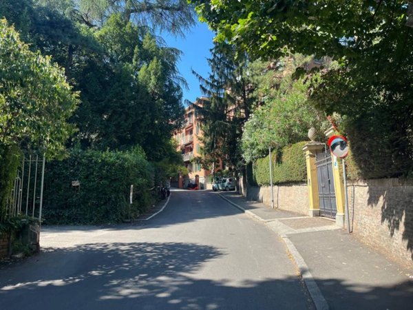 appartamento in vendita a Bologna in zona Colli