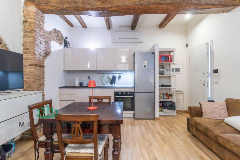 appartamento in vendita a Bologna in zona Santo Stefano