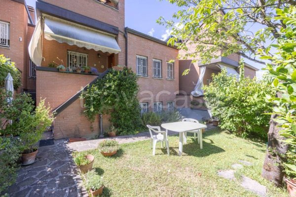 casa indipendente in vendita a Bologna in zona Saragozza