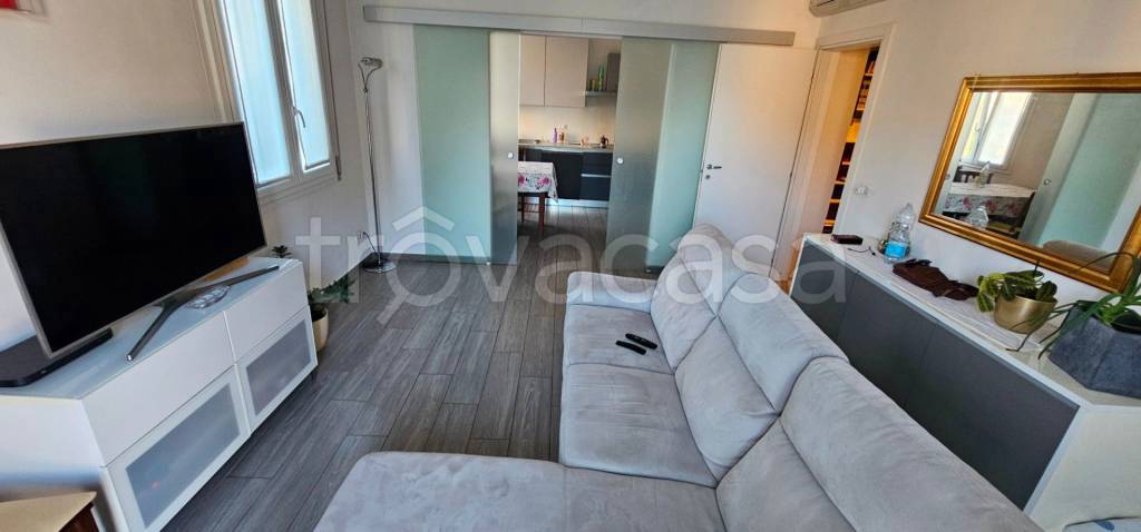 appartamento in vendita a Bologna in zona Reno