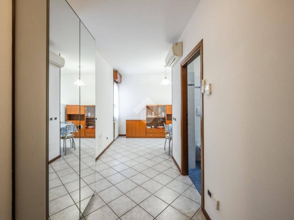 appartamento in vendita a Bologna in zona Reno