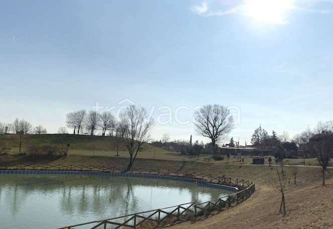 locale di sgombero in vendita a Bologna in zona Corticella