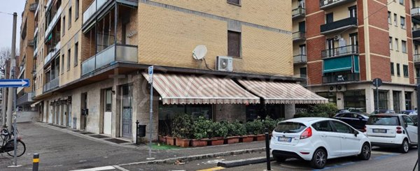 negozio in vendita a Bologna in zona Saffi