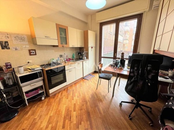 appartamento in vendita a Bologna in zona Saffi