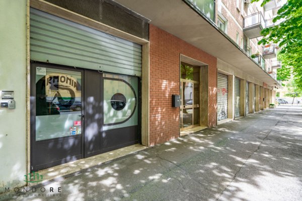 negozio in vendita a Bologna in zona Centro Storico