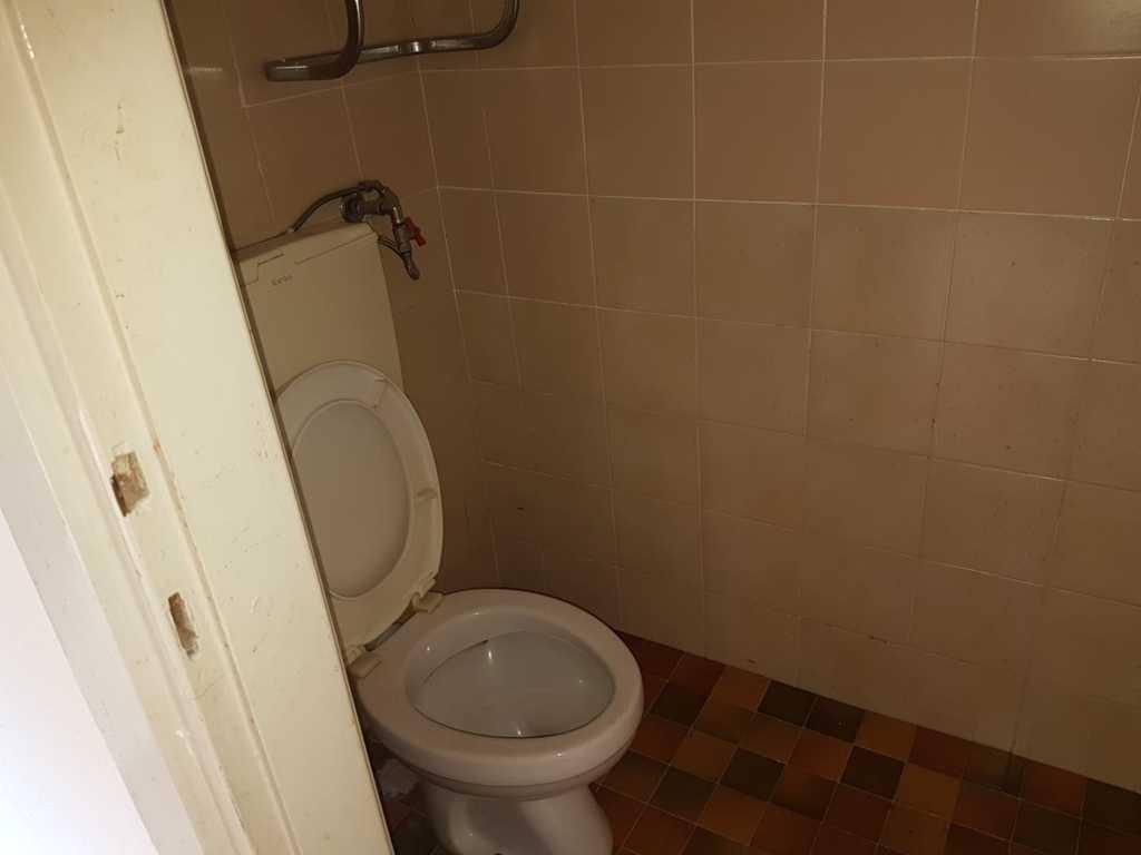 locale commerciale in vendita a Bologna