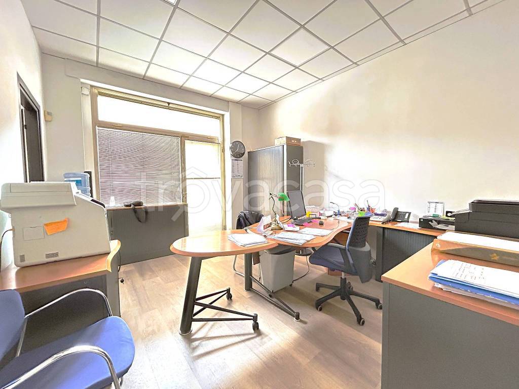 negozio in vendita a Bologna in zona Saffi