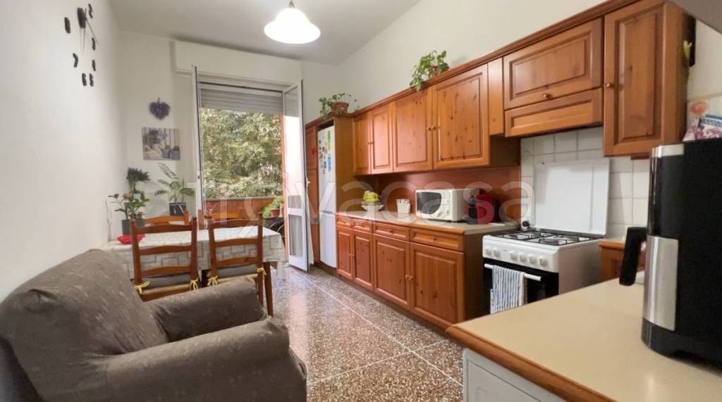 appartamento in vendita a Bologna in zona Saffi
